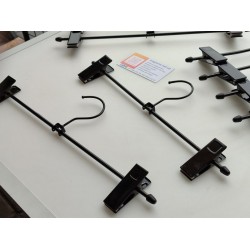 Вішалка-прищіпка металева 30см. (чорна)