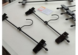 Вішалка-прищіпка металева 30см. (чорна)